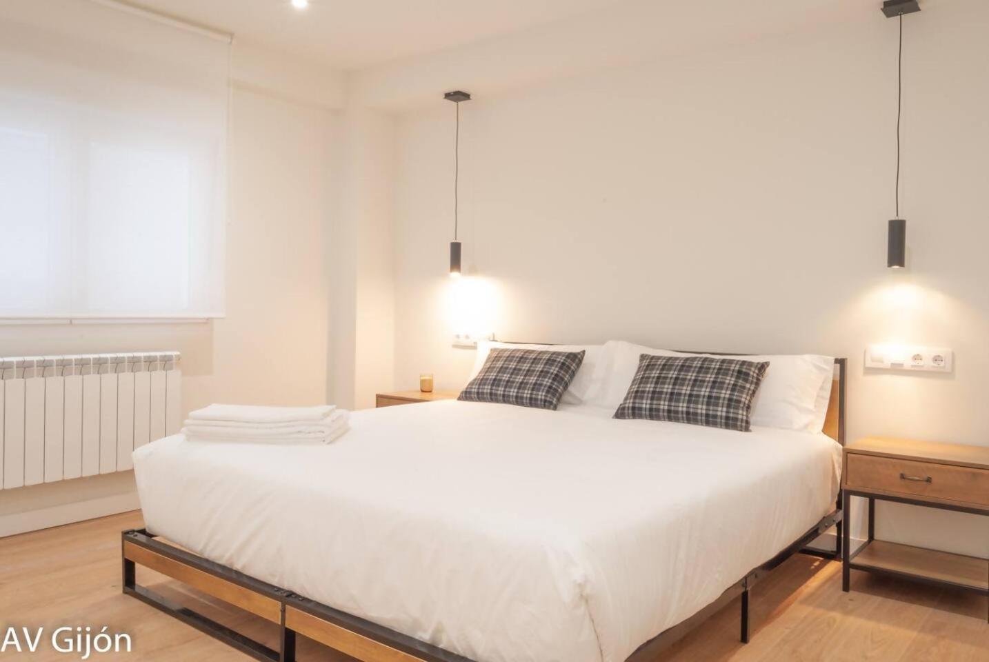 Apartamento La Playa 17 Gijon Exterior photo